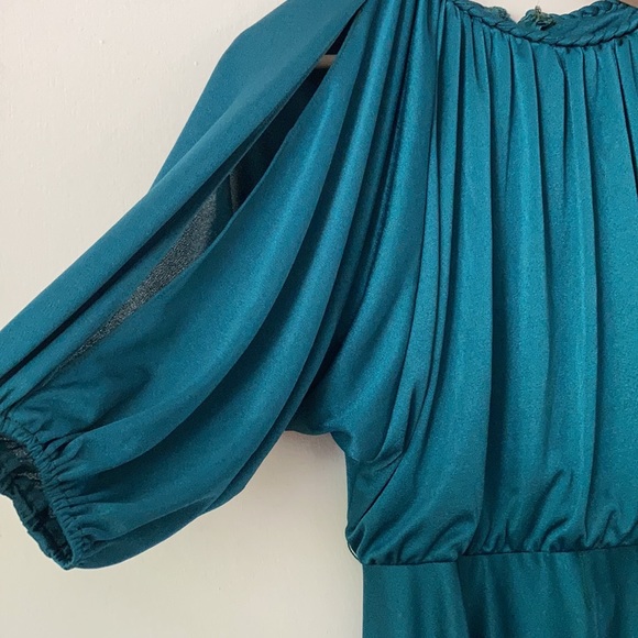 Vintage Green Dress - Picture 3 of 13